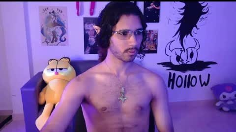 Snapshot of oezack__ chatting on February 2025 04:57:01 AM Zack online show from February 2025 04:57:01 AM