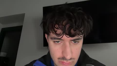 officialmee04 online show from February 2026 08:51:01 AM