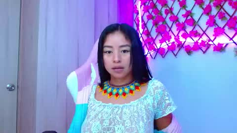 Snapshot of oficialraquel chatting on October 2025 01:50:01 PM Raquel online show from October 2025 01:50:01 PM