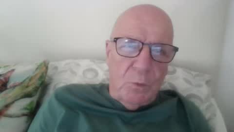 Snapshot of oggi95 chatting on July 2026 12:18:02 PM oggi95 online show from July 2026 12:18:02 PM