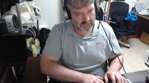 Woman message me men do not make demands and dont ask for pm only ladies. online show from December 2025 04:14:02 PM