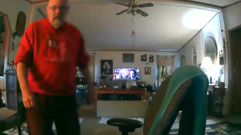 Snapshot of ogusbogus chatting on November 2025 12:49:01 PM Maximus No Mo online show from November 2025 12:49:01 PM