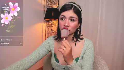  Holly  online show from October 2025 11:46:01 PM