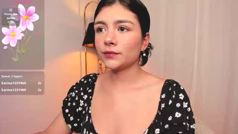 Snapshot of oh__holly chatting on November 2025 11:40:02 PM Holly online show from November 2025 11:40:02 PM