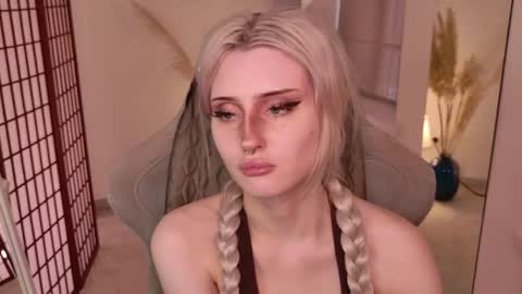 Lily online show from June 2026 02:11:01 PM