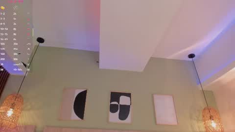 Holly online show from June 2026 01:43:01 PM