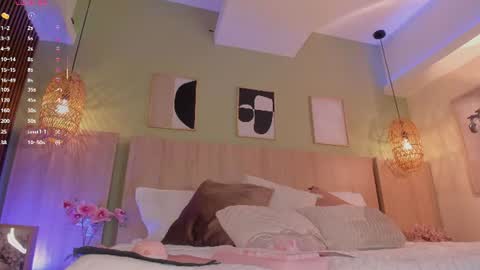 Holly online show from June 2026 11:26:02 AM