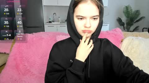 oh_my_lashes online show from April 2026 02:25:01 AM