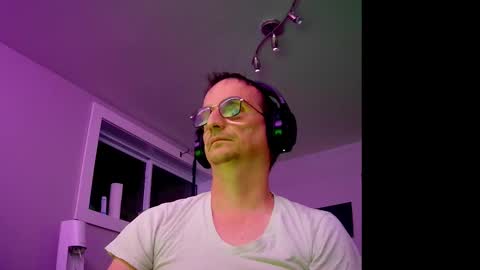 ohbitt online show from November 2025 04:33:02 AM