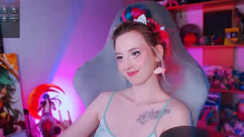 Snapshot of ohclementinee chatting on February 2025 12:28:01 PM Clementine Clem online show from February 2025 12:28:01 PM