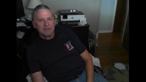 Snapshot of ohfukitsbob chatting on October 2025 04:25:02 PM ohfukitsbob online show from October 2025 04:25:02 PM