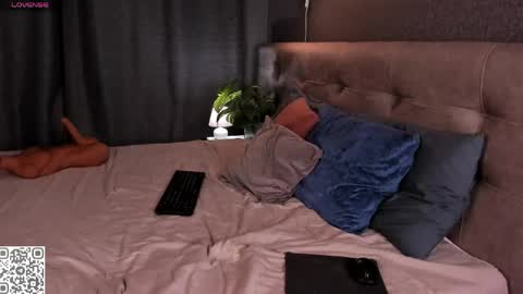 KAYA. online Tu We Th Fr Sa 0100AM - 0800AM Time zone of Germany Munich online show from April 2026 12:39:01 AM