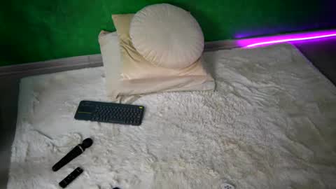 Julia online show from March 2026 07:15:01 AM