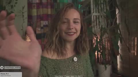 Snapshot of ohmymojo chatting on December 2025 03:15:01 AM Mo online show from December 2025 03:15:01 AM