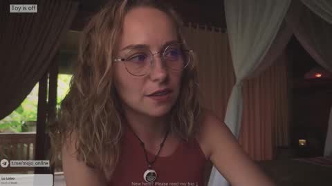 Snapshot of ohmymojo chatting on February 2026 03:25:01 AM Mo online show from February 2026 03:25:01 AM