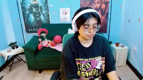 ohmysqueak online show from May 2026 03:39:02 PM