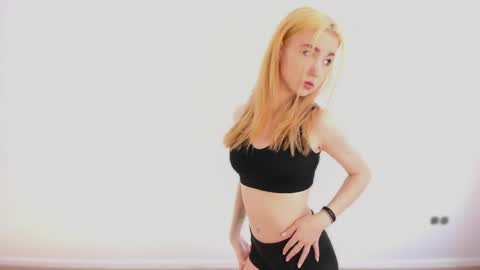 Emi and Ohpi online show from March 2026 11:37:02 AM