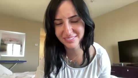 riley online show from October 2025 02:47:02 PM