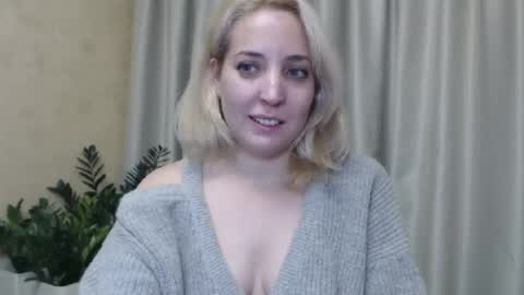 Snapshot of ohsweetiren chatting on December 2024 03:58:01 PM Iren online show from December 2024 03:58:01 PM