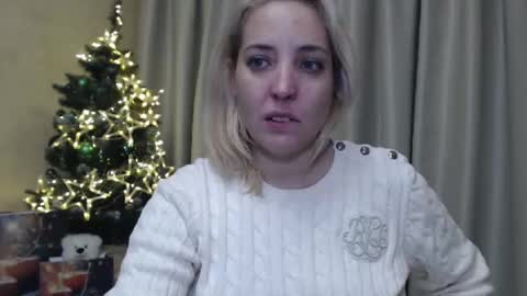 Mari online show from December 2024 09:11:02 PM