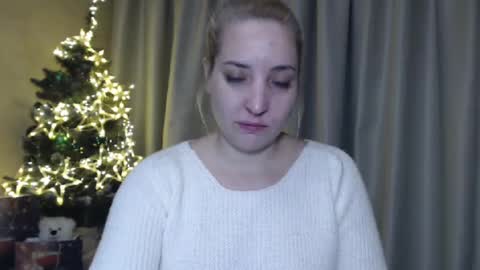 Mari online show from December 2024 04:04:01 PM