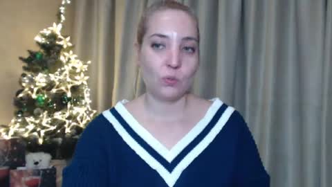 Mari online show from December 2024 02:54:01 PM