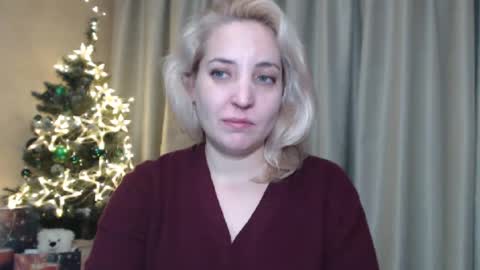 Mari online show from December 2024 03:26:01 PM