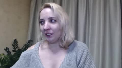 Mari online show from February 2025 03:49:02 PM