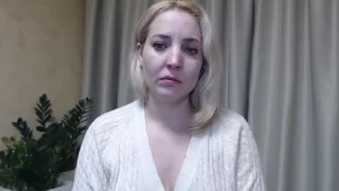 Mari online show from February 2025 11:47:02 AM