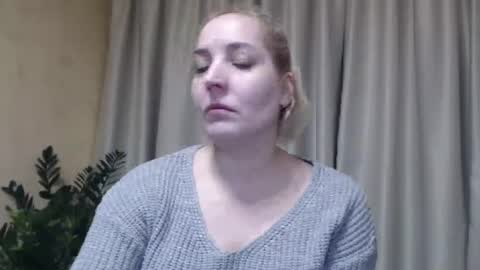 Mari online show from February 2025 12:12:01 PM