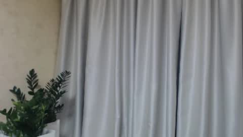 Mari online show from February 2025 06:40:02 PM