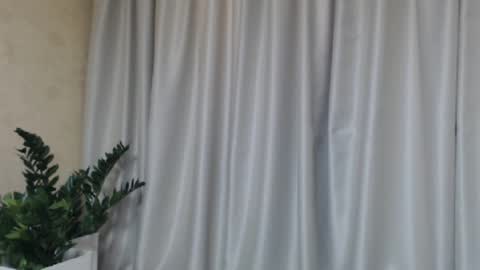 Mari online show from February 2025 01:42:02 PM