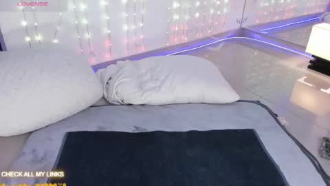 Snapshot of ohyesly_ chatting on September 2025 11:04:01 AM ohyesly_ online show from September 2025 11:04:01 AM