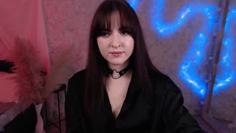Snapshot of okii_vibes chatting on December 2024 12:35:01 PM Christy online show from December 2024 12:35:01 PM