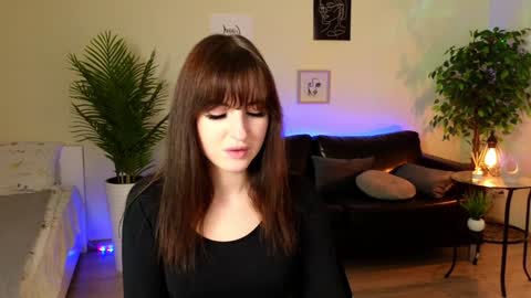 Snapshot of okii_vibes chatting on January 2025 02:00:02 PM Christy online show from January 2025 02:00:02 PM