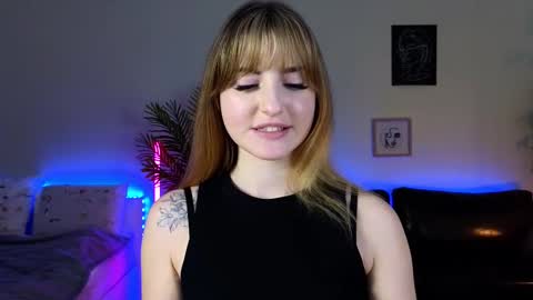 Snapshot of okii_vibes chatting on March 2025 01:03:02 PM Christy online show from March 2025 01:03:02 PM
