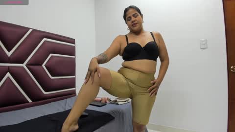 Snapshot of olaia_ chatting on December 2024 12:23:02 PM Olaia online show from December 2024 12:23:02 PM