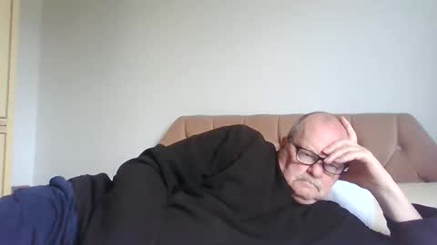 old_fkrr_ online show from April 2026 08:41:01 AM