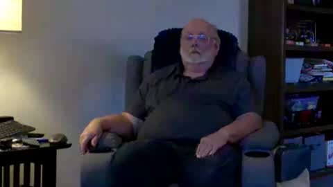Snapshot of old_guy111 chatting on June 2026 01:18:01 AM old_guy111 online show from June 2026 01:18:01 AM