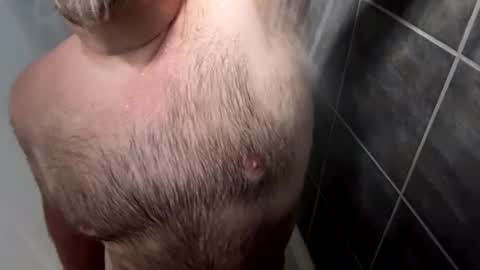 Snapshot of oldbones2 chatting on October 2025 12:52:02 AM oldbones2 online show from October 2025 12:52:02 AM