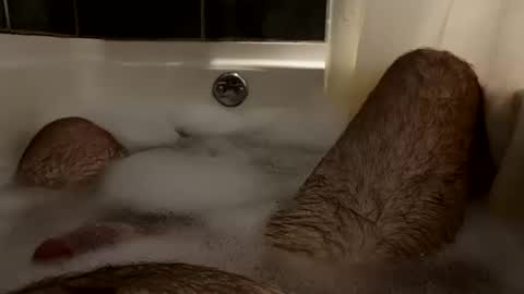 Snapshot of oldbones2 chatting on October 2025 01:37:01 AM oldbones2 online show from October 2025 01:37:01 AM