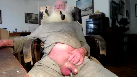 oldfucker9 online show from August 2026 01:51:01 AM