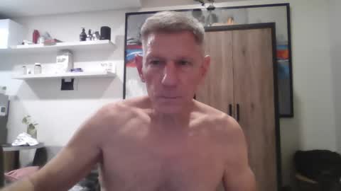 Snapshot of oldgeorge chatting on September 2025 11:54:01 AM George online show from September 2025 11:54:01 AM
