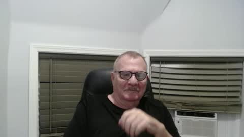 oldguybigd online show from September 2025 05:53:01 AM