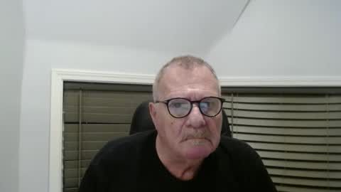 oldguybigd online show from September 2025 04:51:02 AM