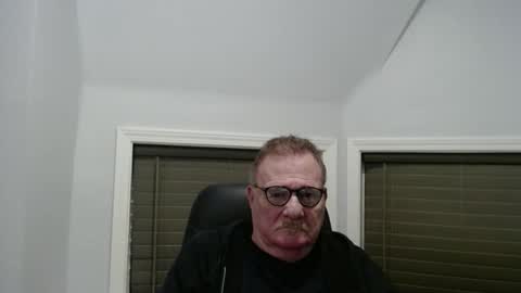 Snapshot of oldguybigd chatting on February 2026 05:37:01 AM oldguybigd online show from February 2026 05:37:01 AM