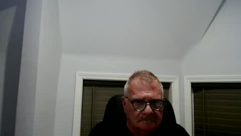 Snapshot of oldguybigd chatting on June 2026 04:39:02 AM oldguybigd online show from June 2026 04:39:02 AM