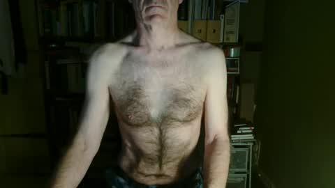 oldhairybastard online show from May 2026 03:45:02 AM