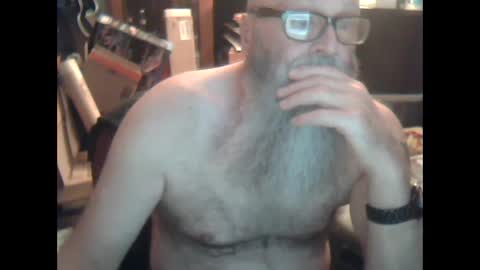 Snapshot of oldman196262 chatting on February 2025 07:38:02 PM oldman196262 online show from February 2025 07:38:02 PM