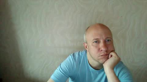 Snapshot of oleg365 chatting on November 2025 07:19:02 AM figaro online show from November 2025 07:19:02 AM